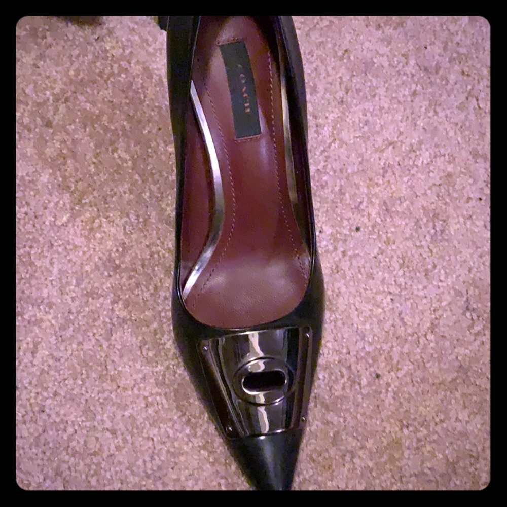 Black Coach Pump Size 8 no scuffs on leather